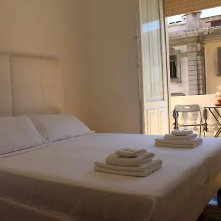 D'amare Via Roma 게스트하우스 3*