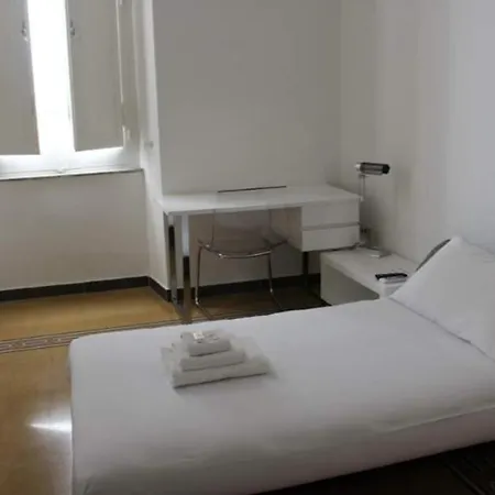 게스트하우스 D'amare Via Roma 3*