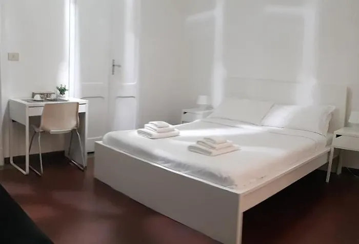 D'amare Via Roma بيت ضيافة 3*